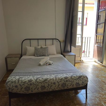 Youth Hostel - Central And Basic Drassanes Barcelona Kültér fotó